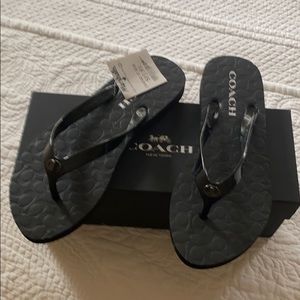 NWT Coach brand sandals size 6 with rubber soles